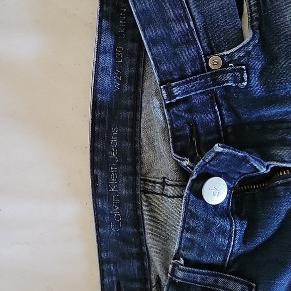 Jeans - Picture 2 of 3